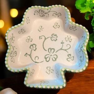 Temptations By Tara Shamrock Trinket Dish